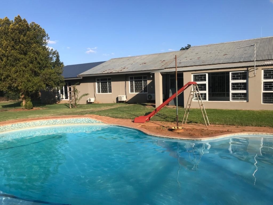 13 Bedroom Property for Sale in Soutpan Free State
